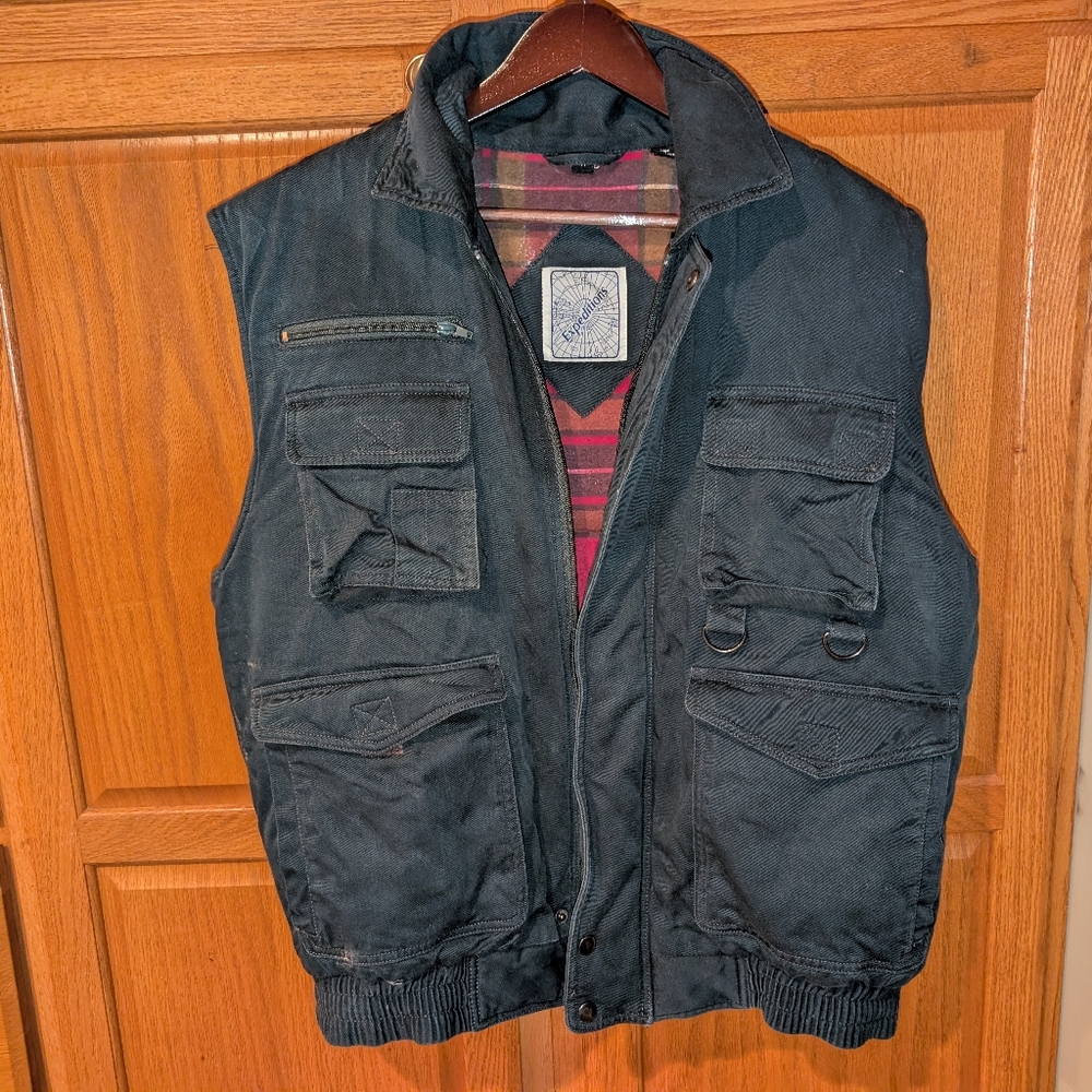 Vintage Expedition Men size M Medium Green Fishing Vest Insulated Flannel Lined